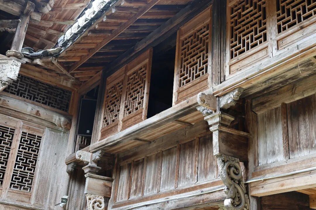 图为汪家祠堂细节图