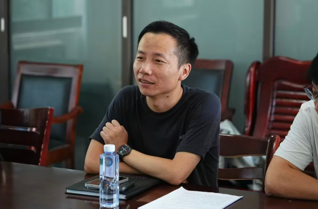 图为莫干山国际旅游度假区管委会相关科室负责人发言