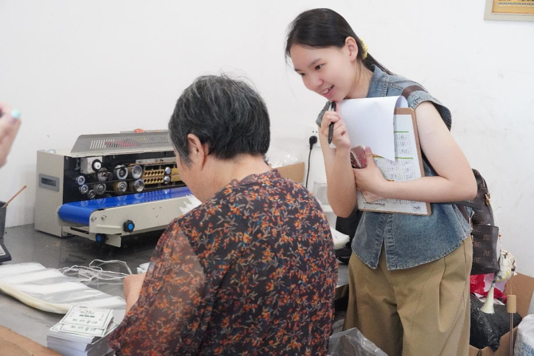 图 4村民访谈