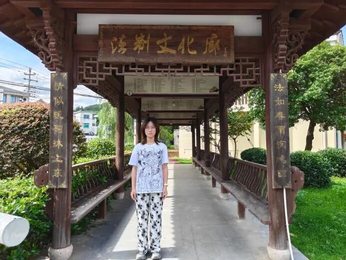 图为文化长廊
